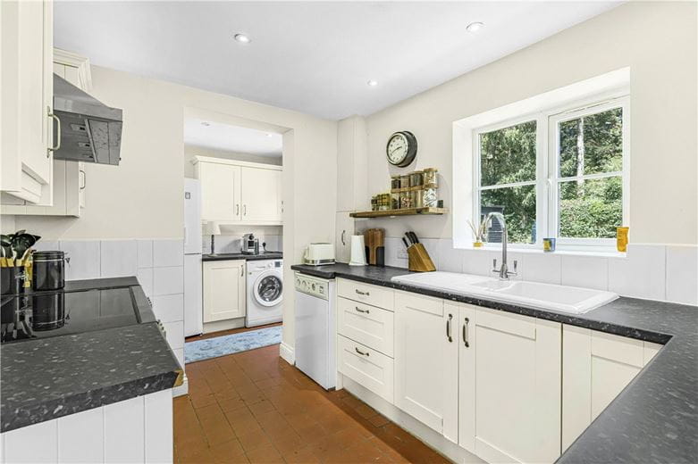 3 bedroom bungalow, Great Hampden, Great Missenden HP16 - Available