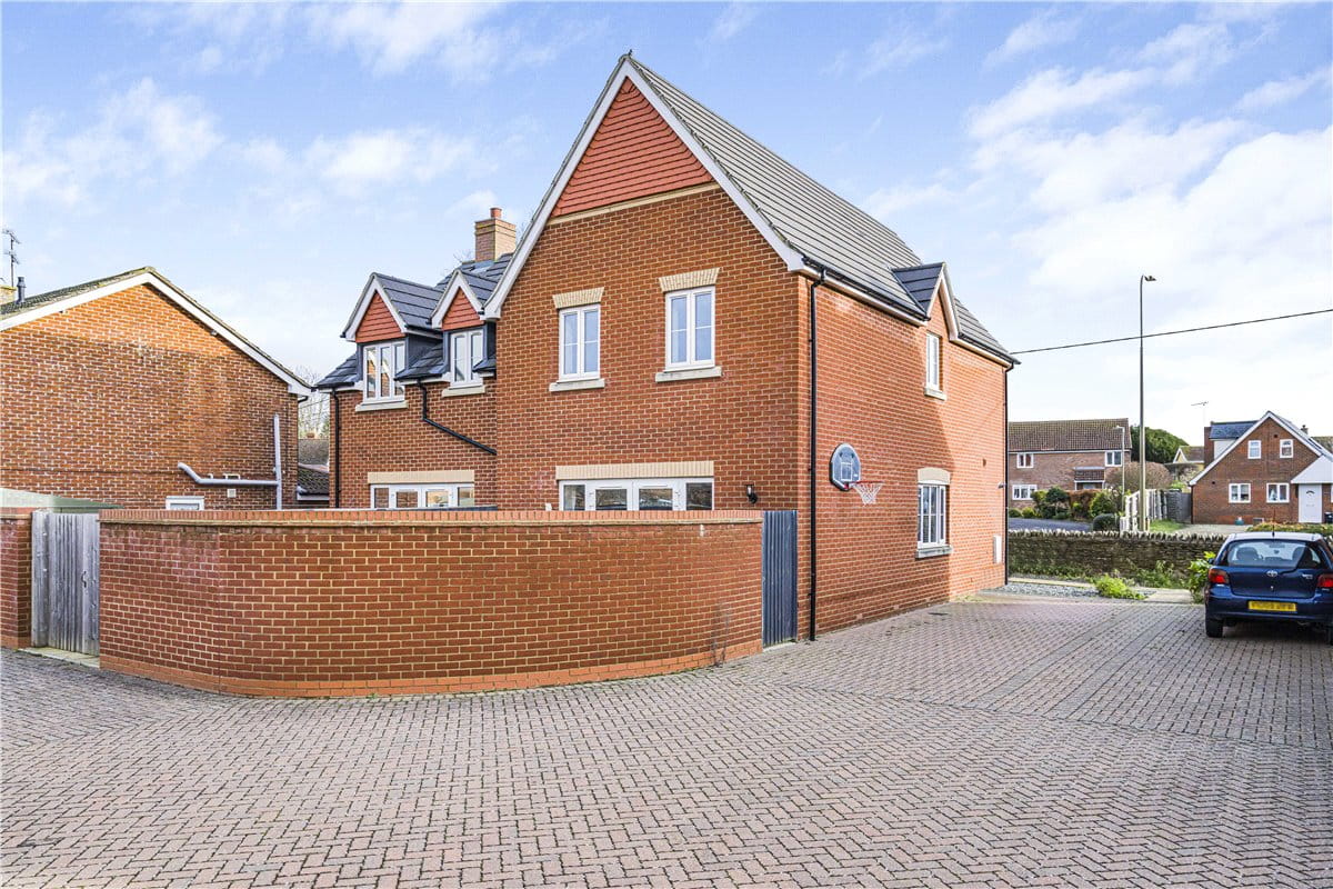 3 bedroom house, The Firs, Grove OX12