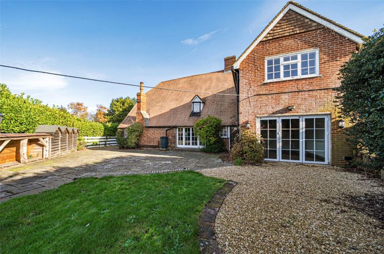 4 bedroom house, Thong Lane, Shorne DA12 - Let Agreed