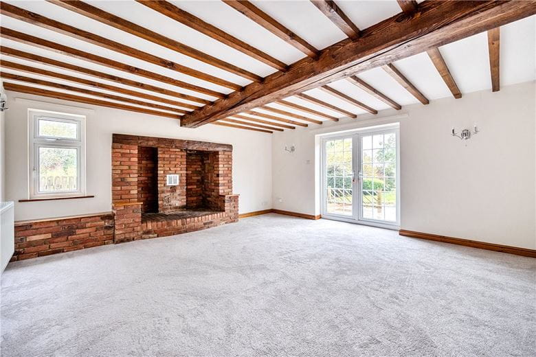 4 bedroom house, Tuppenhurst Lane, Rugeley WS15 - Available