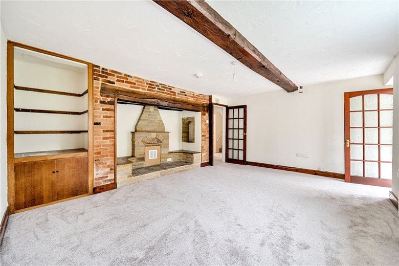 4 bedroom house, Tuppenhurst Lane, Rugeley WS15 - Available