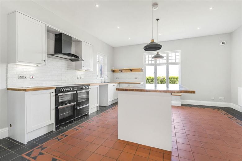 6 bedroom house, Clive Green Lane, Stanthorne CW10 - Available