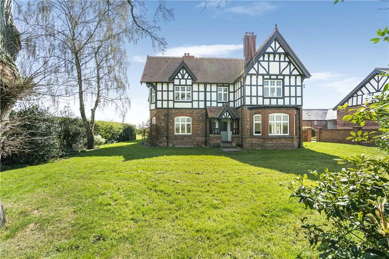 6 bedroom house, Clive Green Lane, Stanthorne CW10 - Available