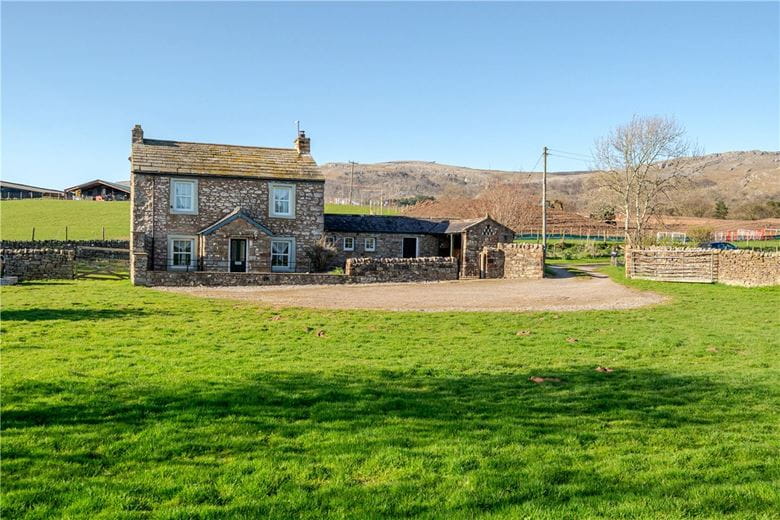 2 bedroom house, Brough, Kirkby Stephen CA17 - Available