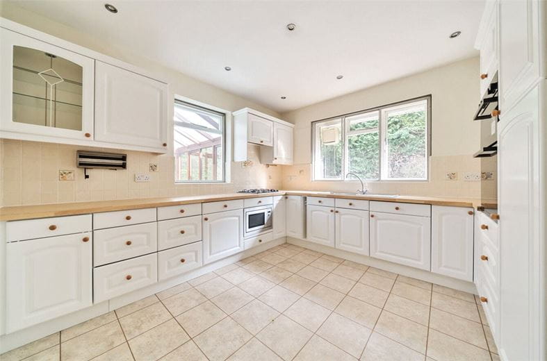 3 bedroom bungalow, Hale Road, Hale Barns WA15 - Let Agreed