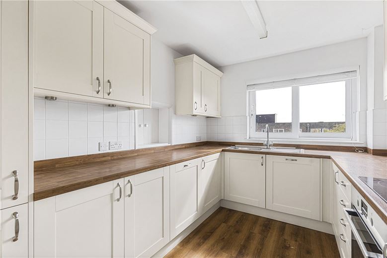 2 bedroom flat, Cunliffe Close, Oxford OX2 - Available