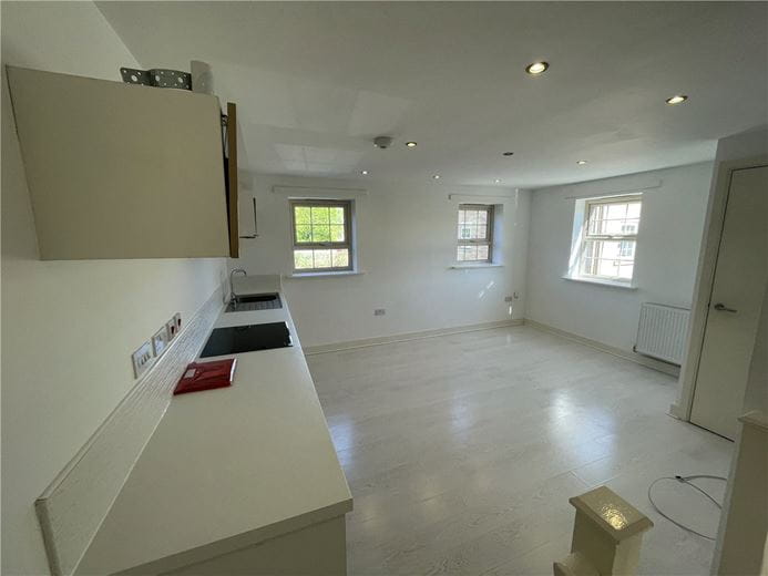 2 bedroom house, Comelybank Drive, Mexborough S64 - Available