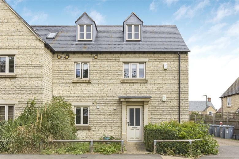 2 bedroom flat, Shipton Road, Woodstock OX20 - Available