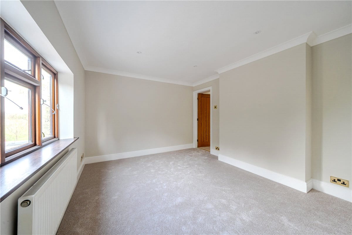 4 bedroom house, Cappers Lane, Lichfield WS14 - Available