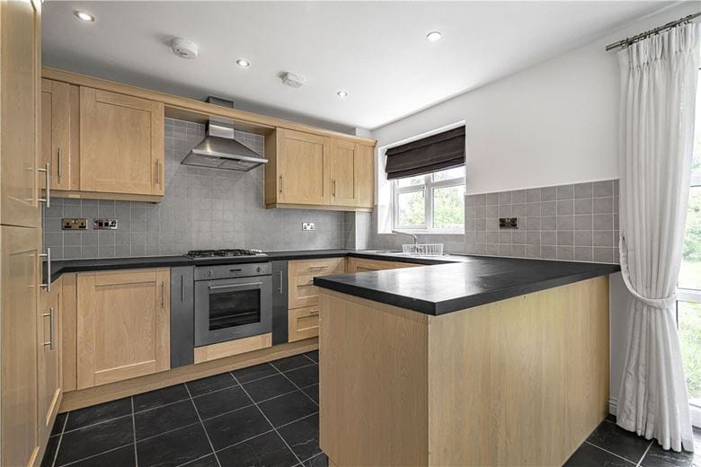 5 bedroom house, St. Clements Court, Weston CW2 - Let Agreed