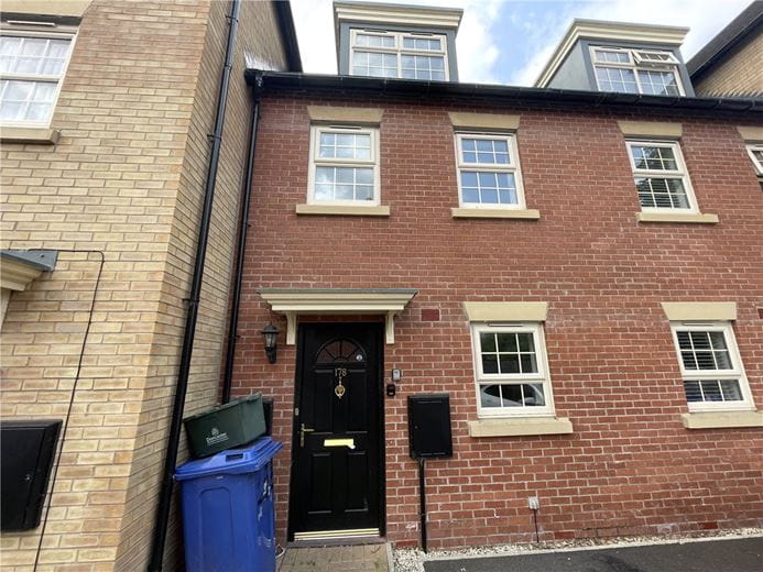 3 bedroom house, Comelybank Drive, Mexborough S64 - Available