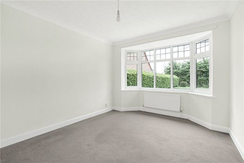 2 bedroom bungalow, Old Risborough Road, Stoke Mandeville HP22 - Available