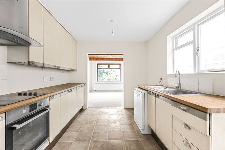 3 bedroom bungalow, Bury Lane, Hatfield Peverel CM3 - Available