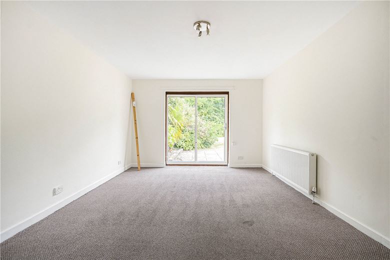 6 bedroom bungalow, Nash Lee Lane, Wendover HP22 - Available