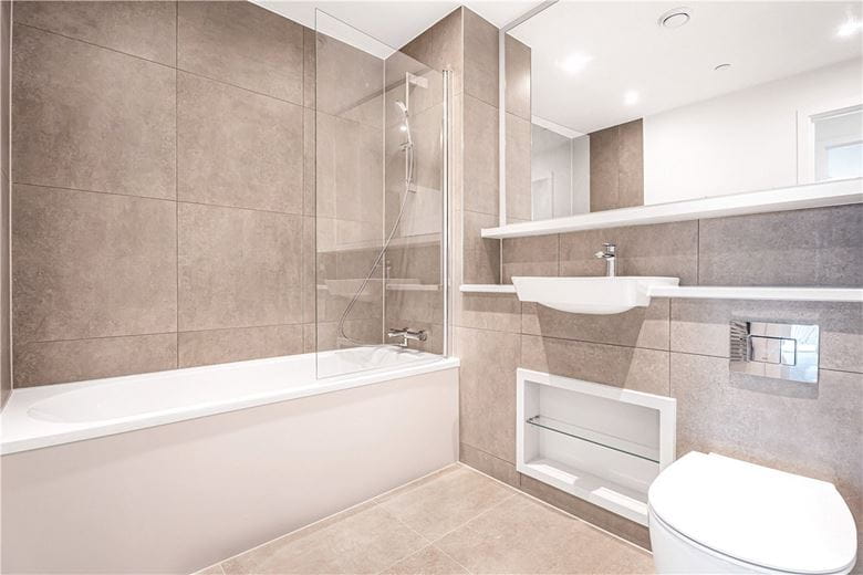 1 bedroom flat, 8 Shillingford House, Munda Way OX2 - Available