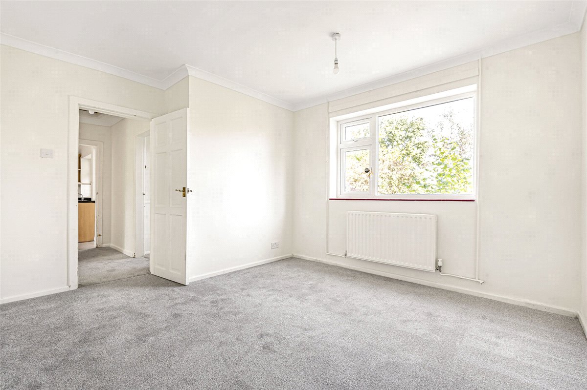 3 bedroom bungalow, Hodgetts Lane, Burton Green CV8 - Available