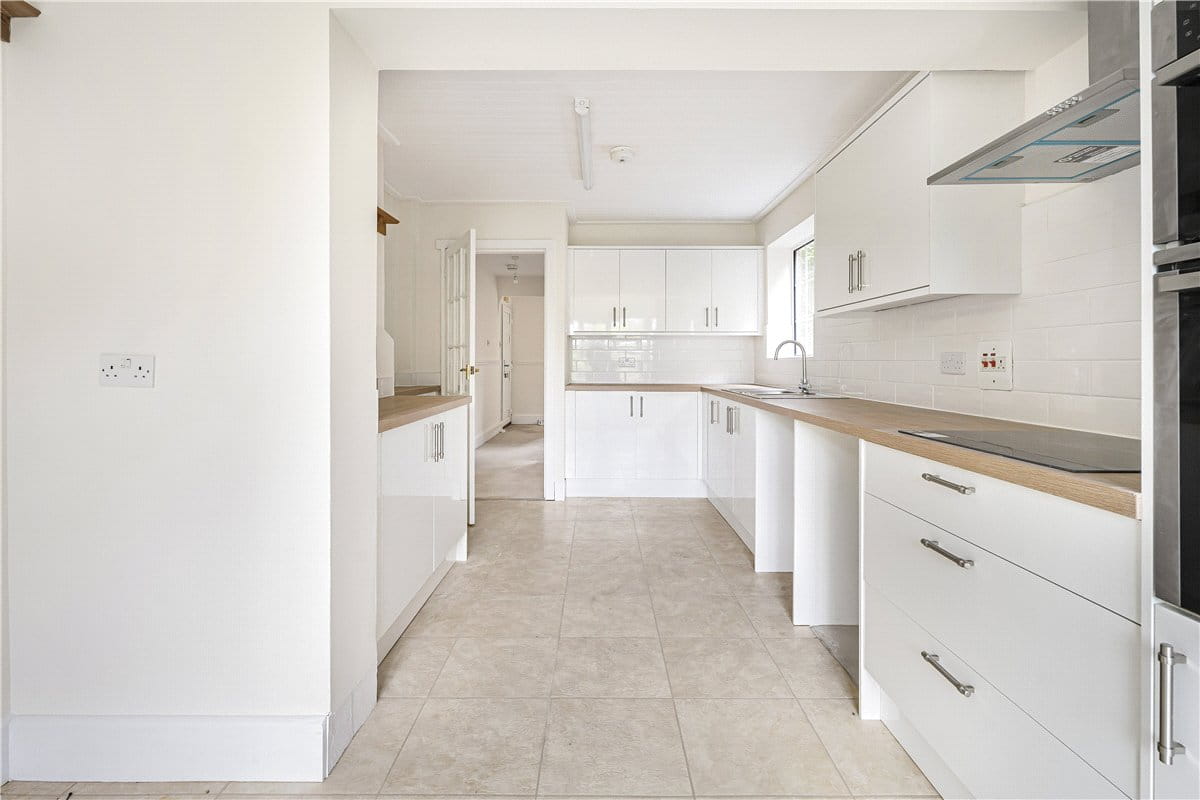 4 bedroom house, Bacombe Lane, Wendover HP22 - Available