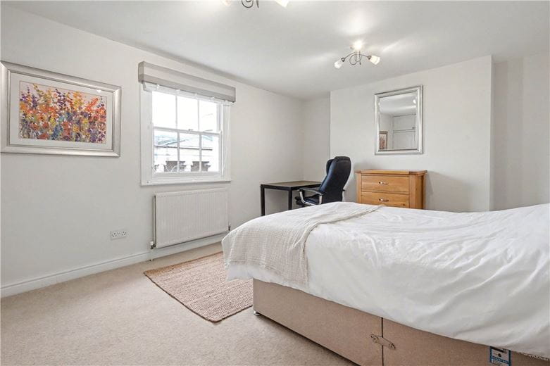 1 bedroom flat, Walton Street, Oxford OX2 - Available