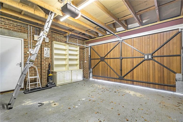 4 bedroom house, Poppy Close, Yarnton OX5 - Let Agreed