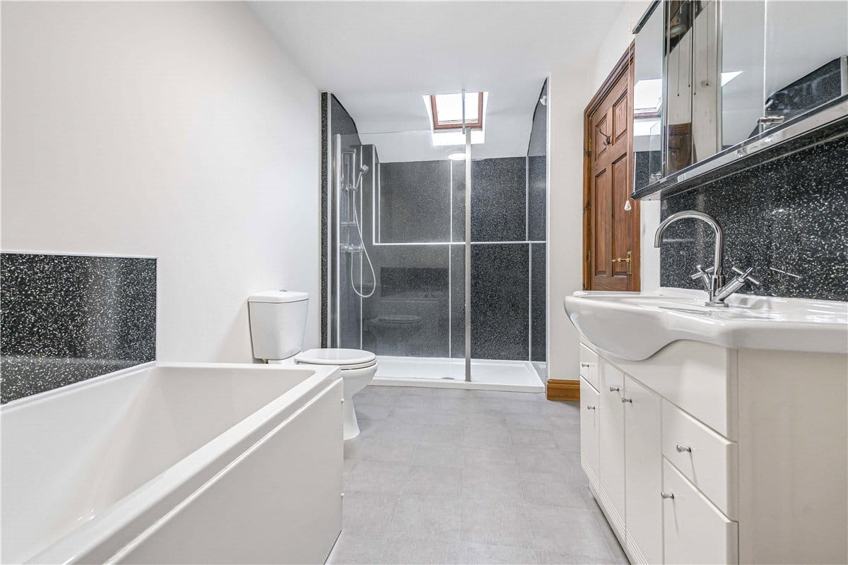 6 bedroom , Skirsgill Lane, Eamont Bridge CA10 - Available