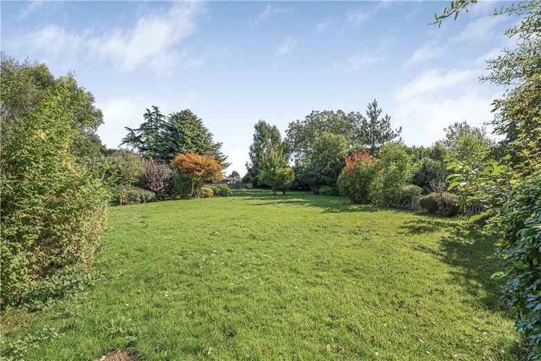 5 bedroom house, Darnford Lane, Lichfield WS14 - Available