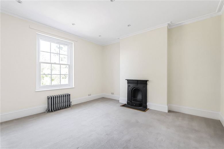 5 bedroom house, Darnford Lane, Lichfield WS14 - Available