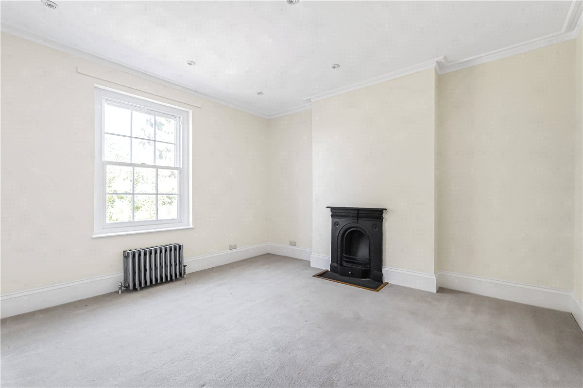 5 bedroom house, Darnford Lane, Lichfield WS14 - Available