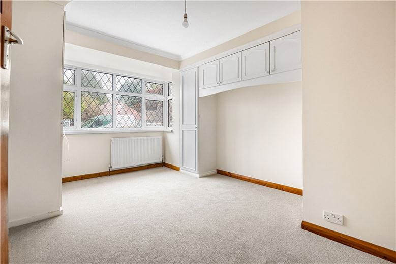 4 bedroom bungalow, The Greenway, Ickenham UB10 - Available