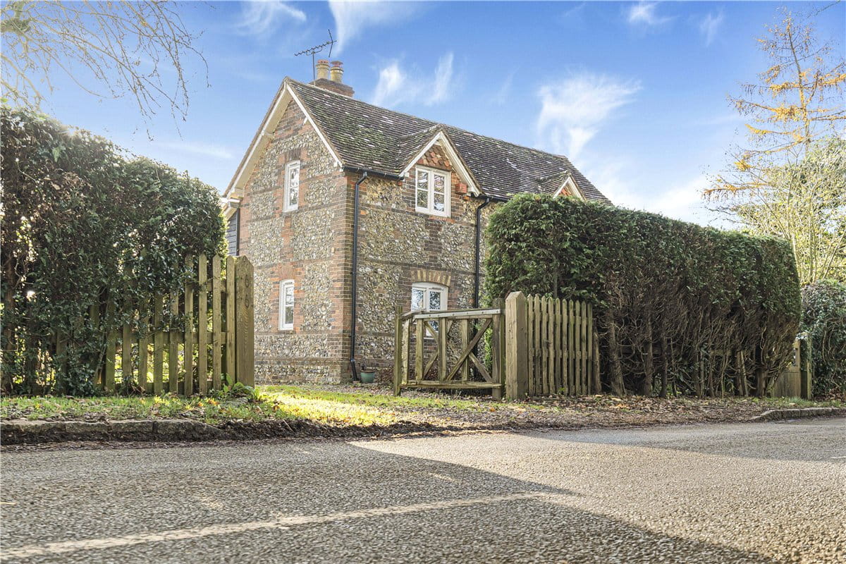 2 bedroom cottage, Great Hampden, Great Missenden HP16 - Let Agreed