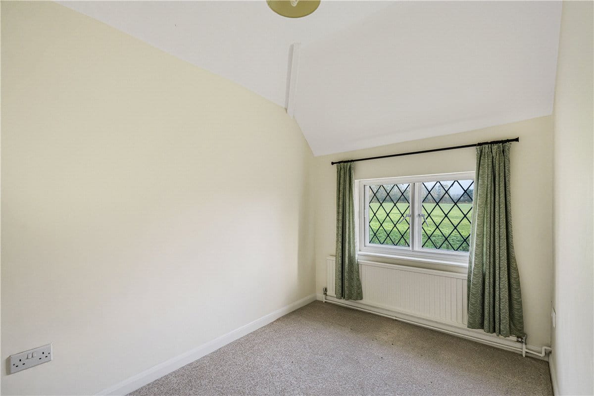 2 bedroom cottage, Great Hampden, Great Missenden HP16 - Available