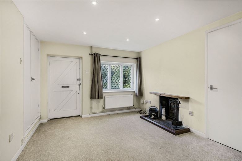 2 bedroom cottage, Great Hampden, Great Missenden HP16 - Available