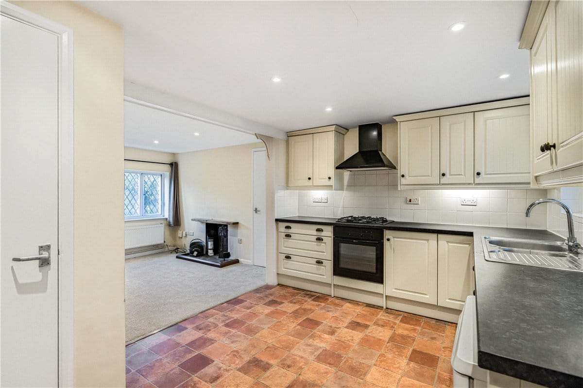 2 bedroom cottage, Great Hampden, Great Missenden HP16 - Available