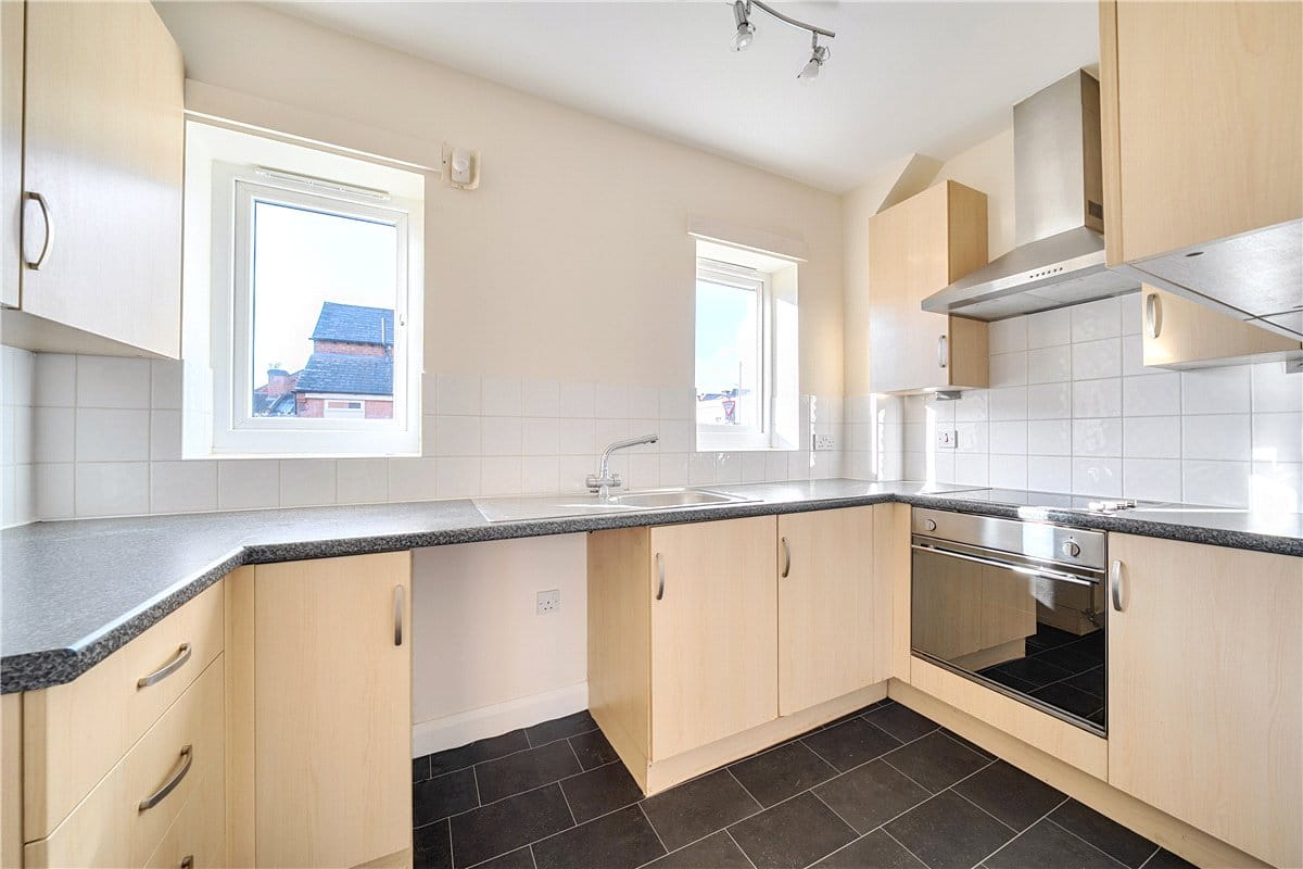 2 bedroom house, Thornfield Square, Long Eaton NG10 - Available