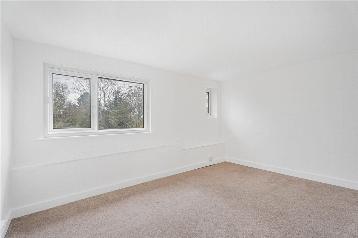 4 bedroom house, Frith Hill, South Heath HP16 - Available