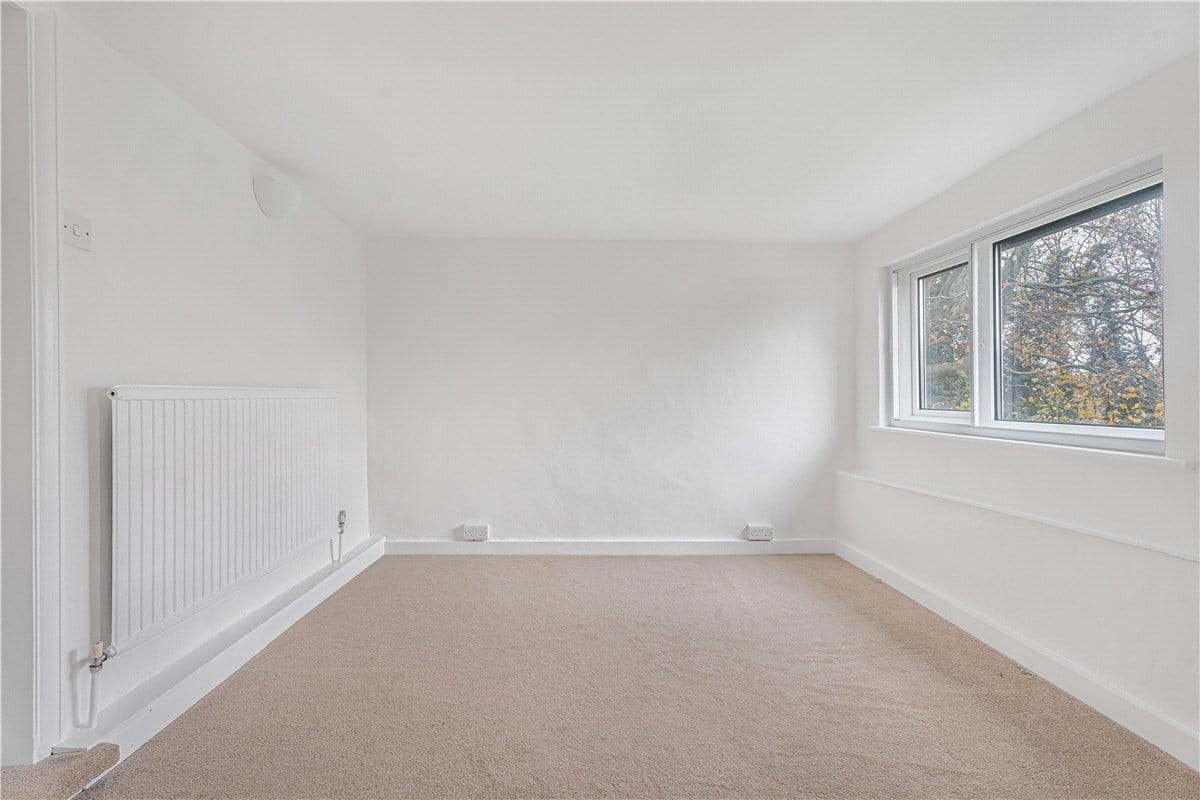 4 bedroom house, Frith Hill, South Heath HP16 - Available