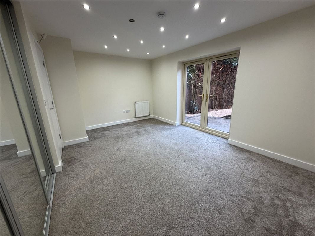 3 bedroom house, Comelybank Drive, Mexborough S64 - Available