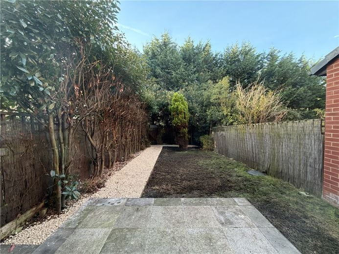 3 bedroom house, Comelybank Drive, Mexborough S64 - Available