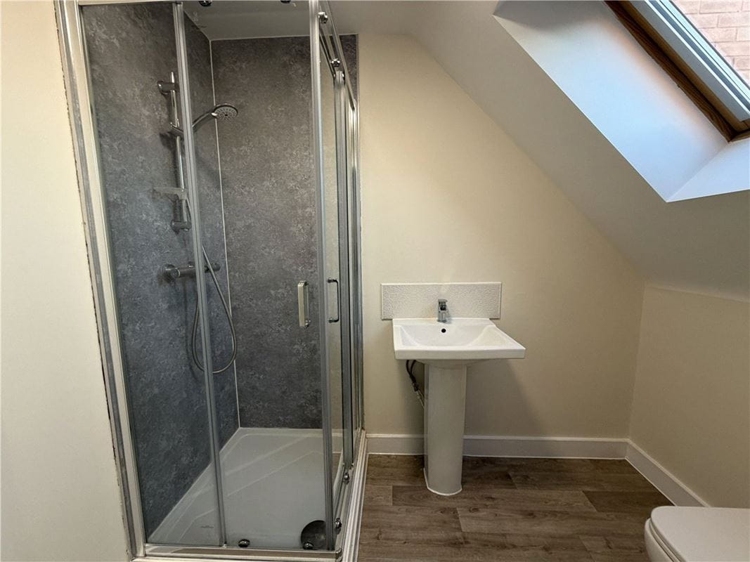 3 bedroom house, Comelybank Drive, Mexborough S64 - Available