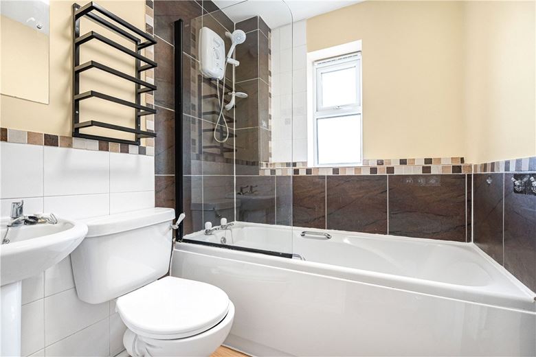 2 bedroom house, Hamilton Close, Bicester OX26 - Available