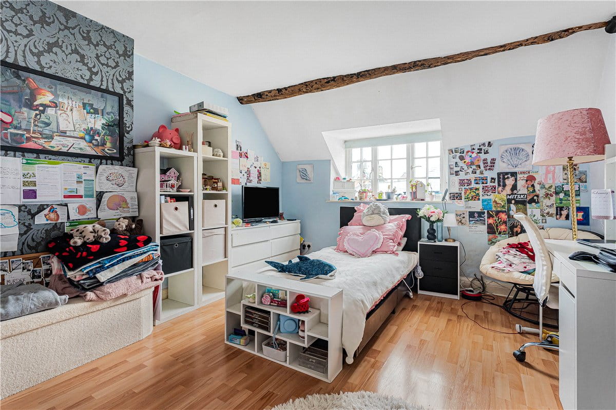 2 bedroom maisonette, West End, Witney OX28 - Available