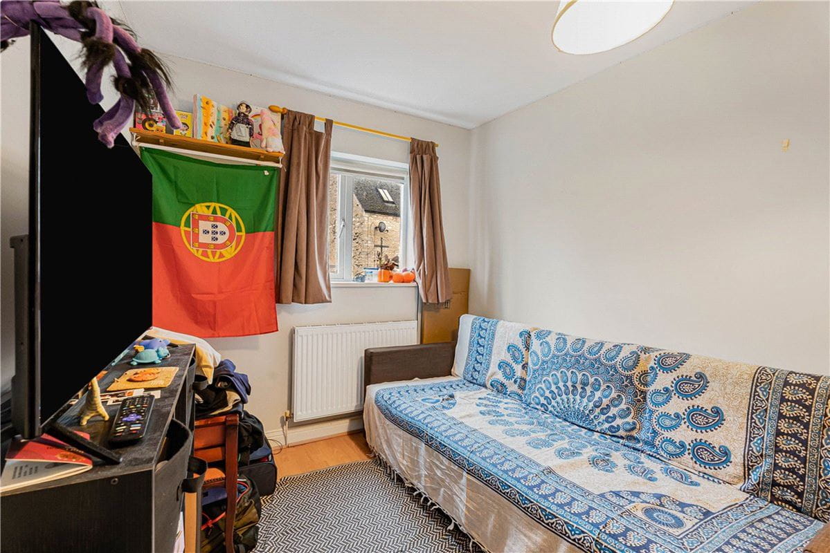 2 bedroom maisonette, West End, Witney OX28 - Available