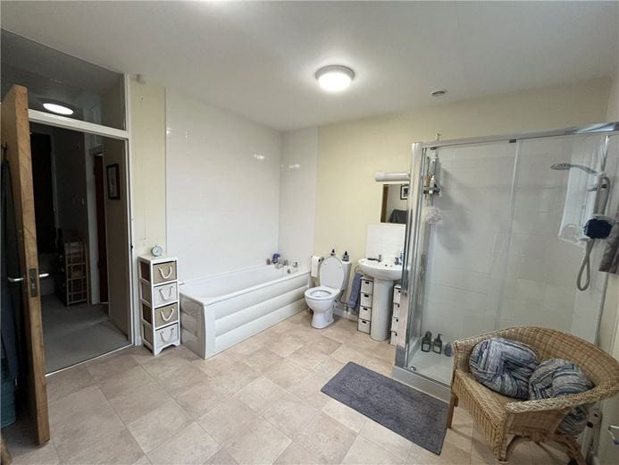 4 bedroom house, Enstone Road, Westcote Barton OX7 - Available