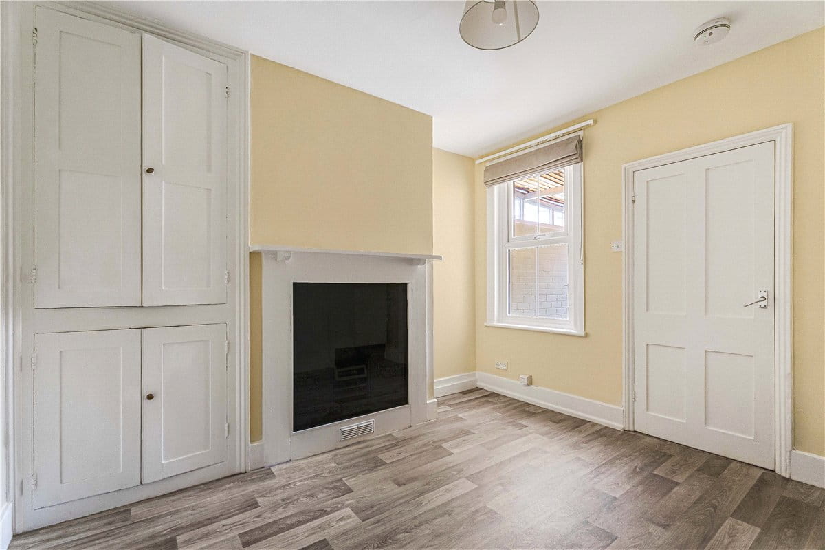 2 bedroom house, Alchester Terrace, Bicester OX26 - Available