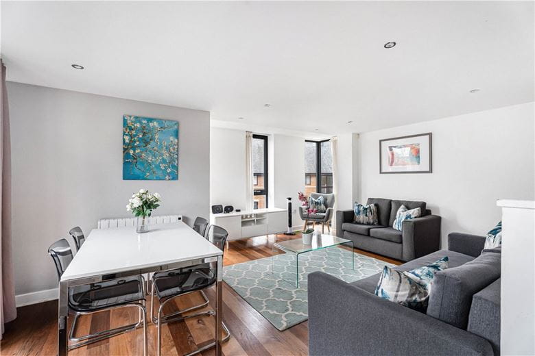 2 bedroom flat, Woodin's Way, Oxford OX1 - Let Agreed