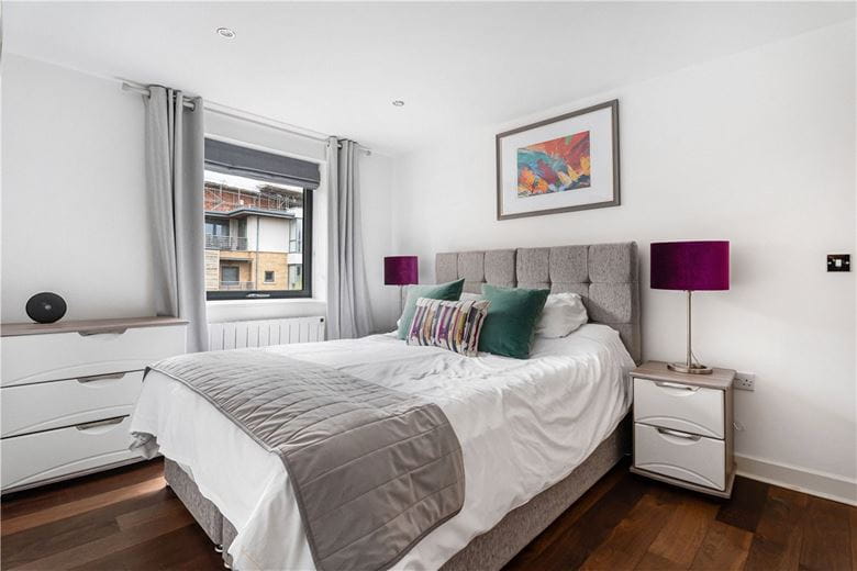 2 bedroom flat, Woodin's Way, Oxford OX1 - Let Agreed