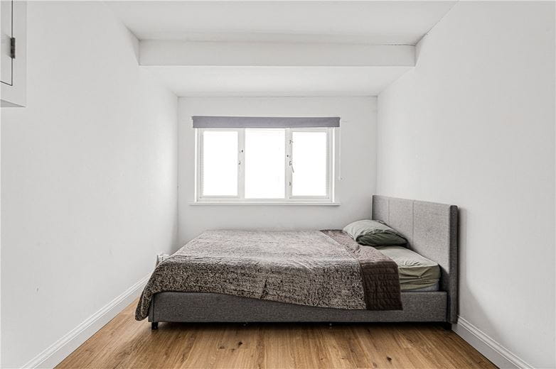 1 bedroom flat, Harefields, Oxford OX2 - Available