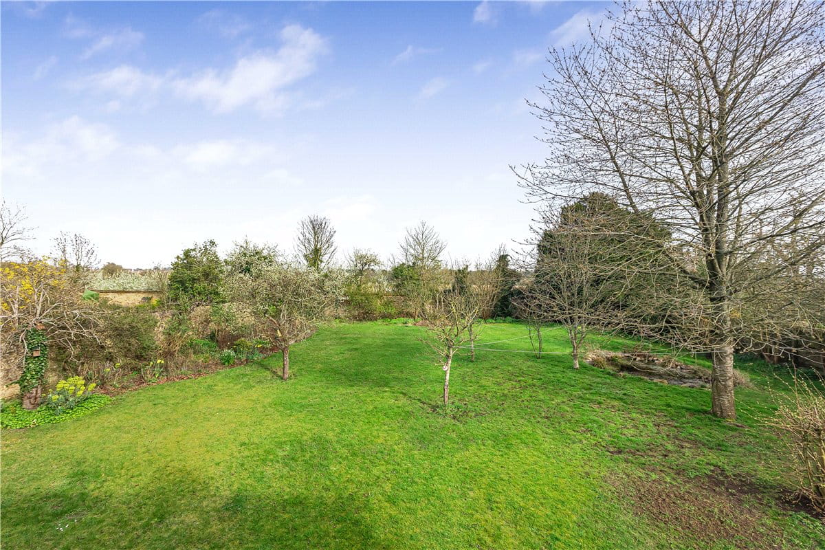 4 bedroom house, Great Coxwell, Faringdon SN7 - Available