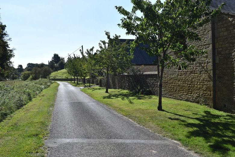 2.3 acres House, Fordwells, Witney OX29 - Available