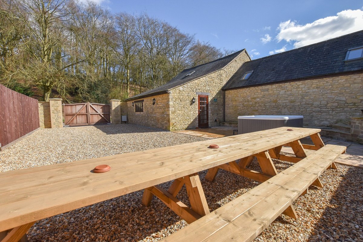 2.3 acres House, Fordwells, Witney OX29 - Available