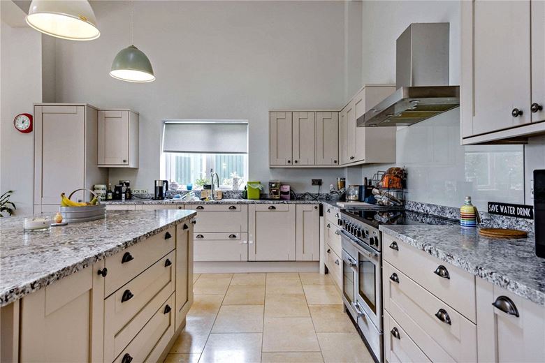  bedroom , Kings Lane, Longcot SN7 - Available